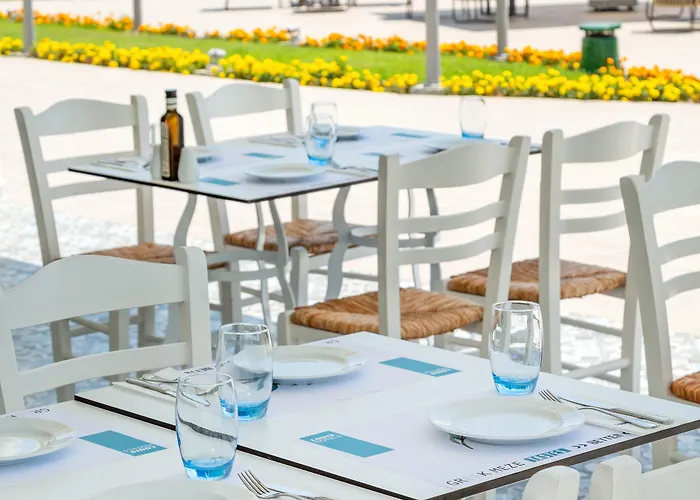 Ivi Mare - Designed For Adults By Louis 5*