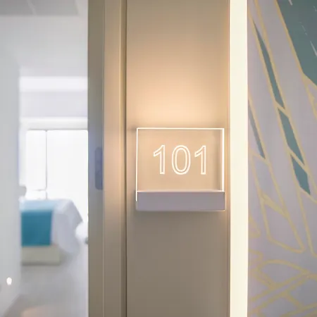 Ivi Mare - Designed For Adults By Louis Отель