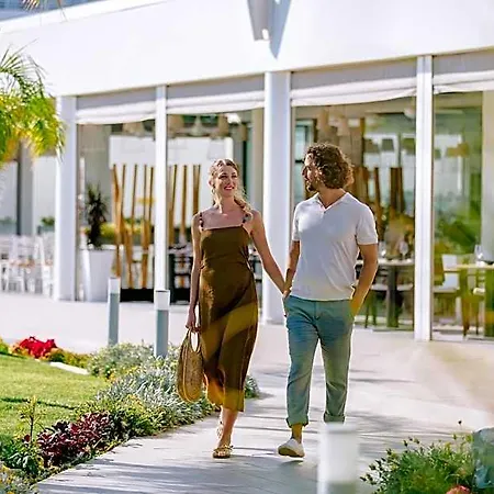 فندق Ivi Mare - Designed For Adults By Louis Geroskipou