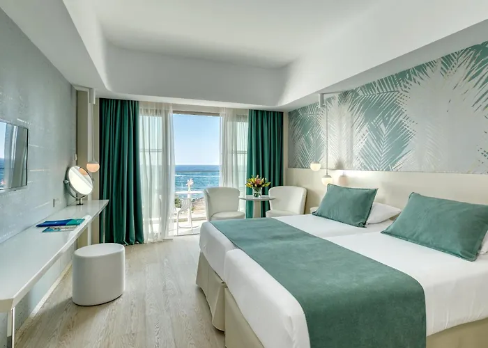 Ivi Mare - Designed For Adults By Louis 5*