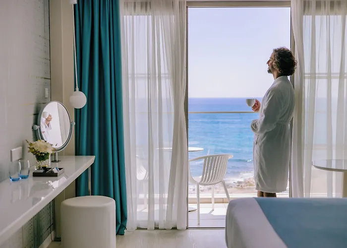 Ivi Mare - Designed For Adults By Louis 5* Geroskipou