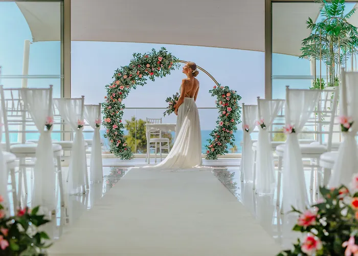 Hotel Ivi Mare - Designed For Adults By Louis Geroskipou